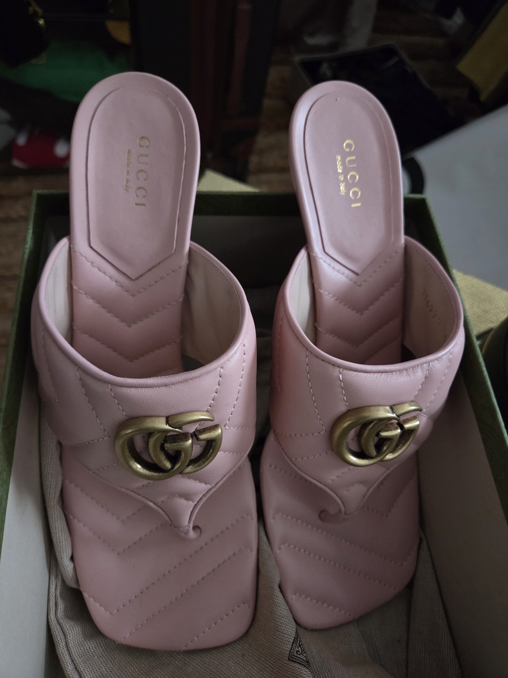 Authentic Gucci Marmont GG Pink Quilted Leather Slide Mule